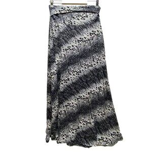 Studio 253 Maxi Skirt Women's Medium Black White Animal Print Knit Pull-On GUC